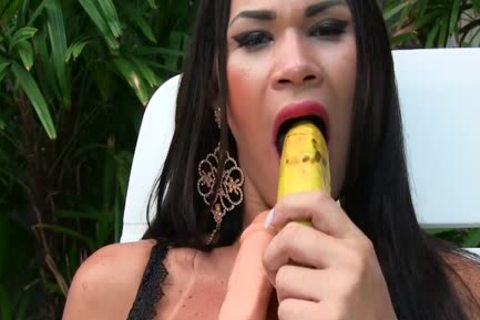 Sensual ladyman Erika Lee Masturbates With A Banana And Sticks A dildo Up Her pooper