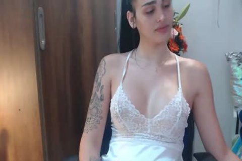 Sarithabunny Shemale Cam