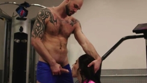Tall Dude Licks And Fucks The Ass Of Super Hot TS In Gym