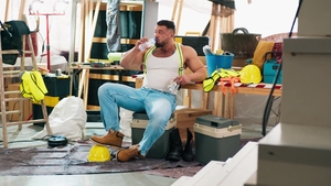 TransSensual: Two Workers Share a Secret Lunch Break